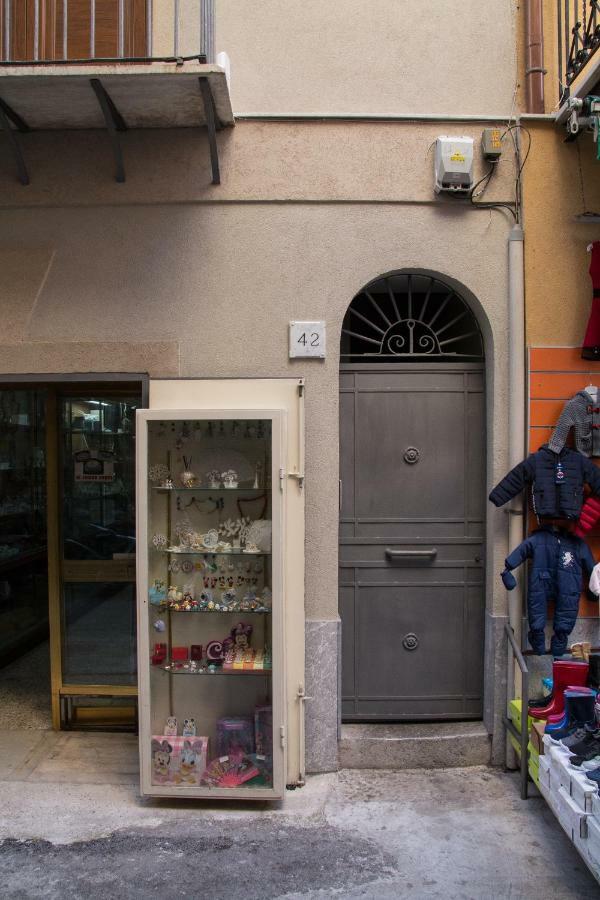 Casa Chicca Lägenhet Palermo Exteriör bild